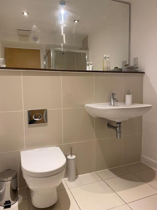 Modern Apartment, Fistral Beach New Quay Esterno foto